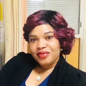 Meet your Posher, Esther